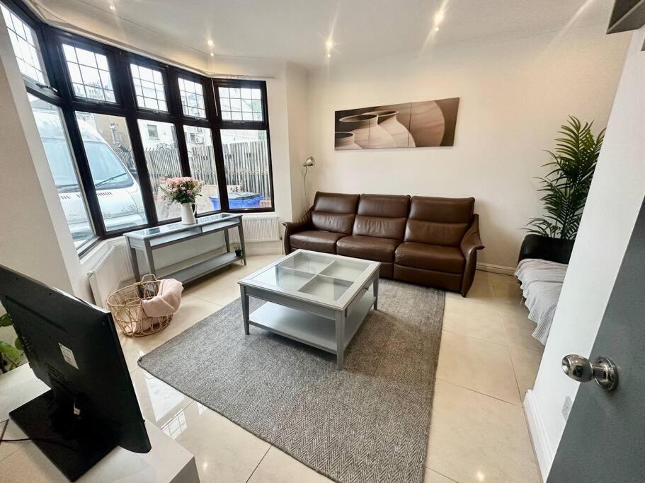 5 Bedroom House Se6 ลอนดอน ภายนอก รูปภาพ
