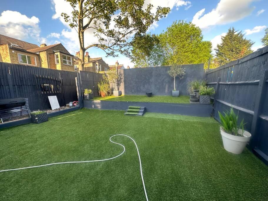 5 Bedroom House Se6 ลอนดอน ภายนอก รูปภาพ